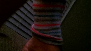 Foot FETISH---ME TAKING OFF MY SOCKS!!!