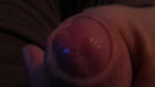 EXTREME CLOSEUP OF UNCIRCUMCISED COCK WANK