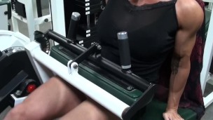 IFBB Pro FBB LDR Does Leg Extensions At The Gym