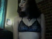 Smoking Babe - Screenshot 16 of 16 - Horny