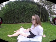 VirtualRealPorn.com - Nerd girl - Screenshot 2 of 16 - HD