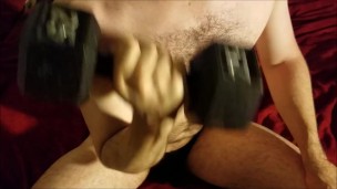 Grunting through my bicep workout - watch me lift weights