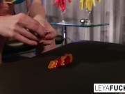 Leya Falcon shows puts candy inside her ass