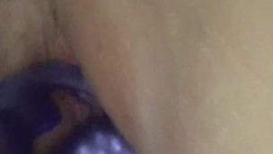 Enfiou vibrador na minha buceta apertada - não cabe !! Ajuda