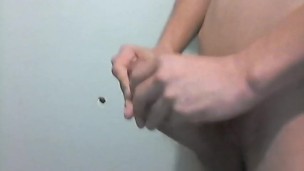 I promised a Cum Tribute Video, well, here's my cum, i hope you enjoy.