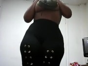 Sexy chocolate bbw twerking soft ass in leggings 11/16