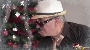 2 girls fuck 2 Old Men and Swallow their cum on chirstmas day