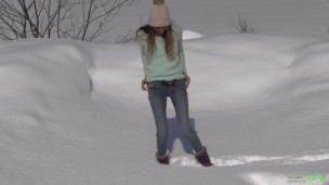 Winter Pee of Katya Clover