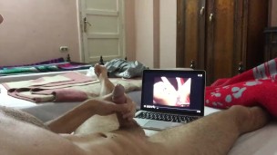 REALLY HORNY WATCHING PORN HUGE ORGASM