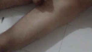 Leche y porro en la ducha
