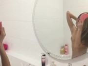 Gina Gerson Bubbles play 2/16