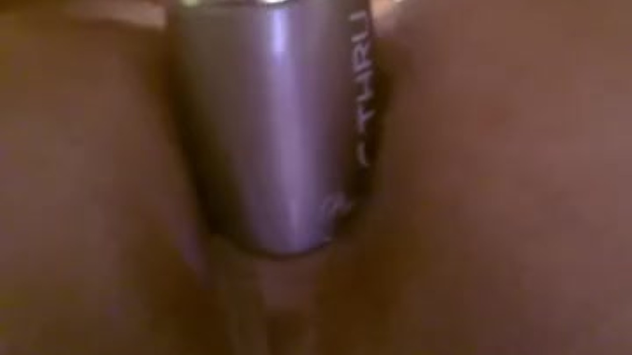 Teen pushes a deodorant into ass - Free Sex Video - RedTube