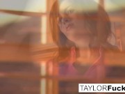 Taylor's Sexy In Pink - Screenshot 3 of 16 - Pussy