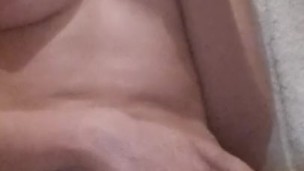 Jovem se masturbando latina