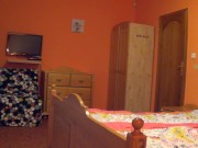 Picky bitch fucked from the doorstep of the house 1/16