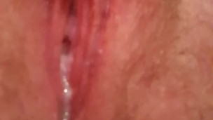 MILF masturbate til orgasm