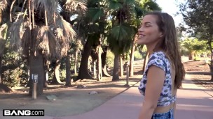Horny karter Foxx gets her teen pussy stretched