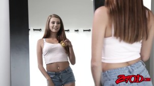 Teenage hottie Carolina Sweets gets stretched by huge dick
