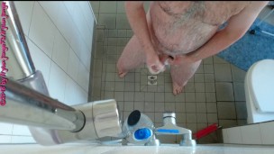Wichsen mit Schaum in der Dusche ** Foot Fun **