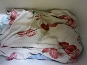 Blankets - Screenshot 14 of 16 - Peeing