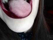 Giantess Swallows 12/16