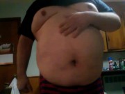 Belly play after a meal