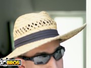 BANGBROS - Gardener Bruno Dickemz Fucks Latina Pornstar Valerie Kay - Screenshot 2 of 16 - Booty