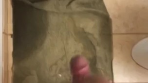 CUMSHOT from 9 Inch dick !