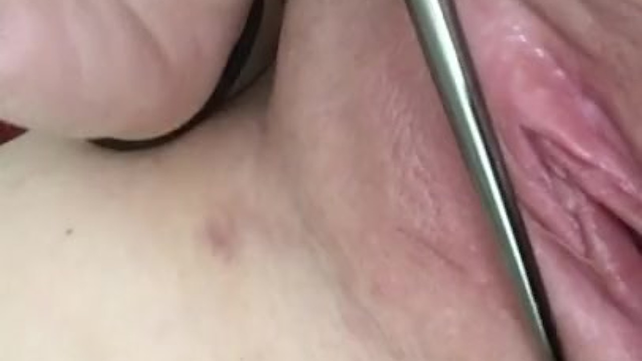 Peehole stretching, deep and thick - RedTube
