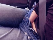 Phone clip DONT TRY THIS! Girlfriend has two orgasms while boyfriend drives 16/16