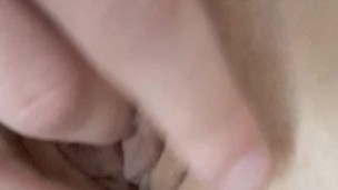 TEEN MASTURBATES WITH TOOTHBRUSH