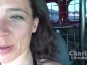 Elle se fait baiser dans sa voiture 2/16