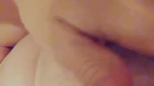 Mom sneaks playtime with pretty pussy