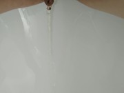 Pee in bathtub