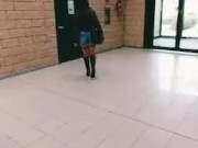 Lady Muffin & Tommy a Canaglia - Sveltina nel bagno del centro commerciale 1/16