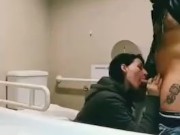 Lady Muffin & Tommy a Canaglia - Sveltina nel bagno del centro commerciale 12/16