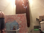 fat white girl buttcrack putting clothes away 16/16