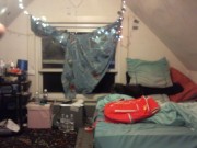 fat white girl buttcrack cleaning and making bed 10/16