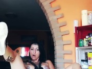 ladymuffin si masturba e squirta in cam 6/16