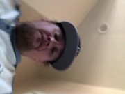 Squirt - Screenshot 16 of 16 - Guy Jacking Off