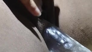 Milf pussy play