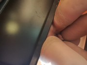 tommy a canaglia la scopa e ladymuffin bagna tutto il tavolo della cucina 8/16