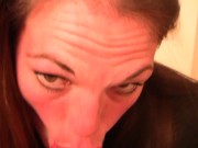 PORN STAR BELLA RAVEN DEEP THROATS A FAN 14/16