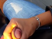 ladymuffin fa' una sega a tommy a canaglia in moto! 15/16