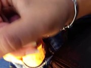 ladymuffin fa' una sega a tommy a canaglia in moto! 9/16