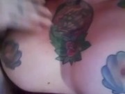 ladymuffin si annoia e gioca con la sua figa sempre bagnata 7/16