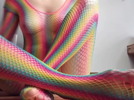 Rainbow fishnet fingering