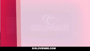 ❤️Sislovesme- Girlfriend Catches Stepsis Sucking My Cock