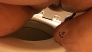 BBW Pissing All Over Herself