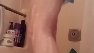 Shower time w me